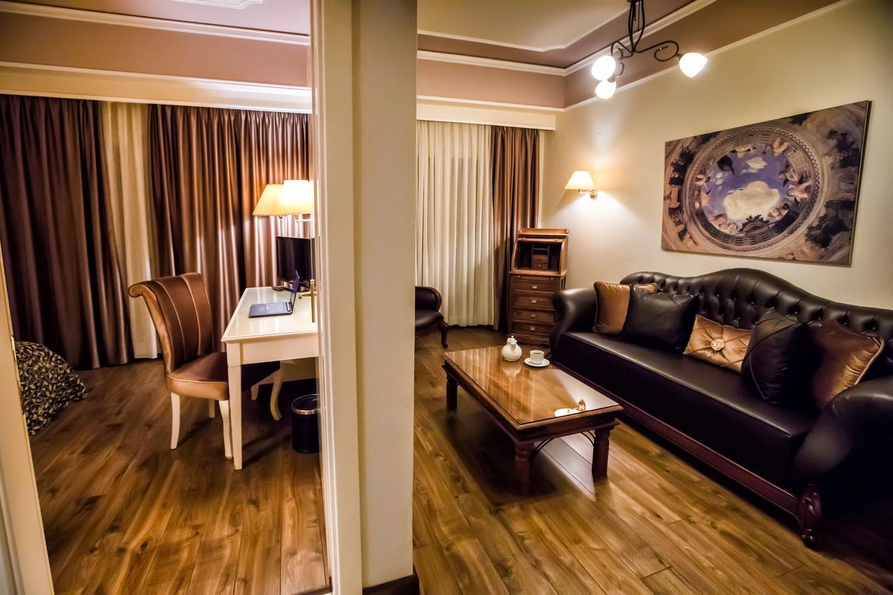 Kouros Hotel Драма Екстер'єр фото